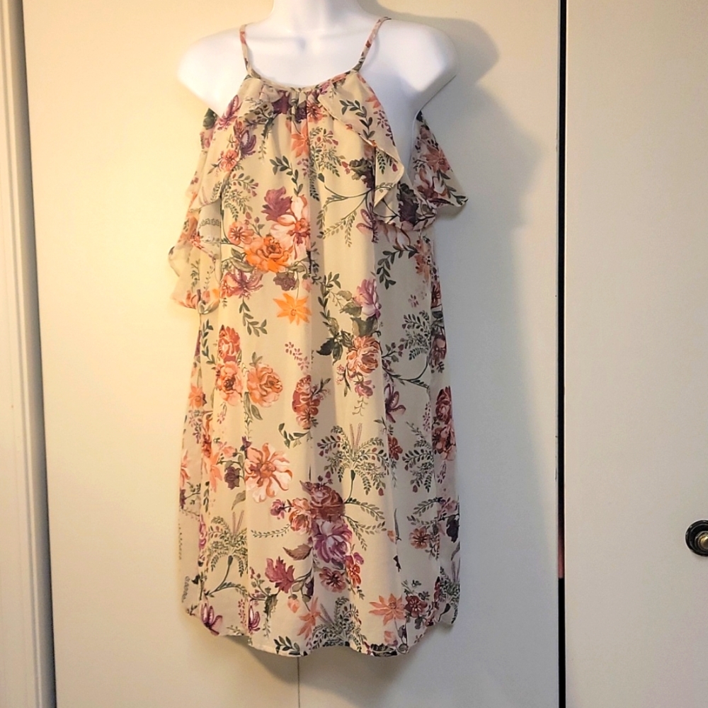 ASU Wish Size Small Spring Summer women mini dress Floral Cream and Above knee